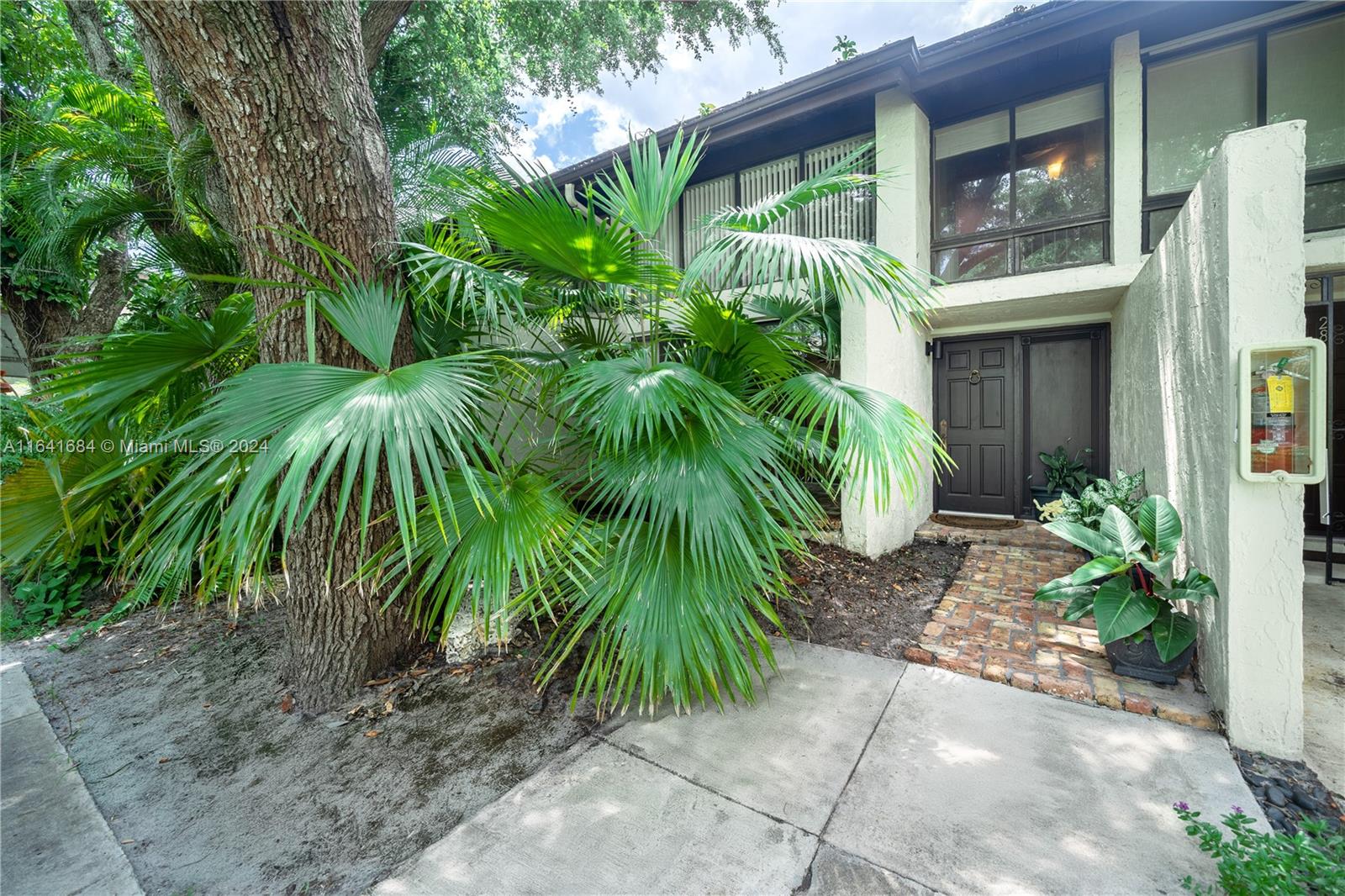 19212 Ne 25th Ave 283D, Miami, Broward County, Florida - 3 Bedrooms  
3 Bathrooms - 