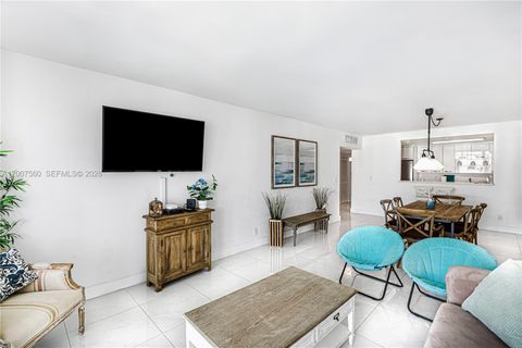 Tiny photo for 19370 Collins Ave #1612, Sunny Isles Beach, FL 33160 (MLS # A12007560)