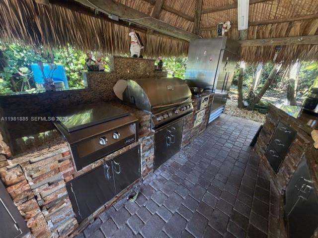 ARBOR ESTATES - Residential