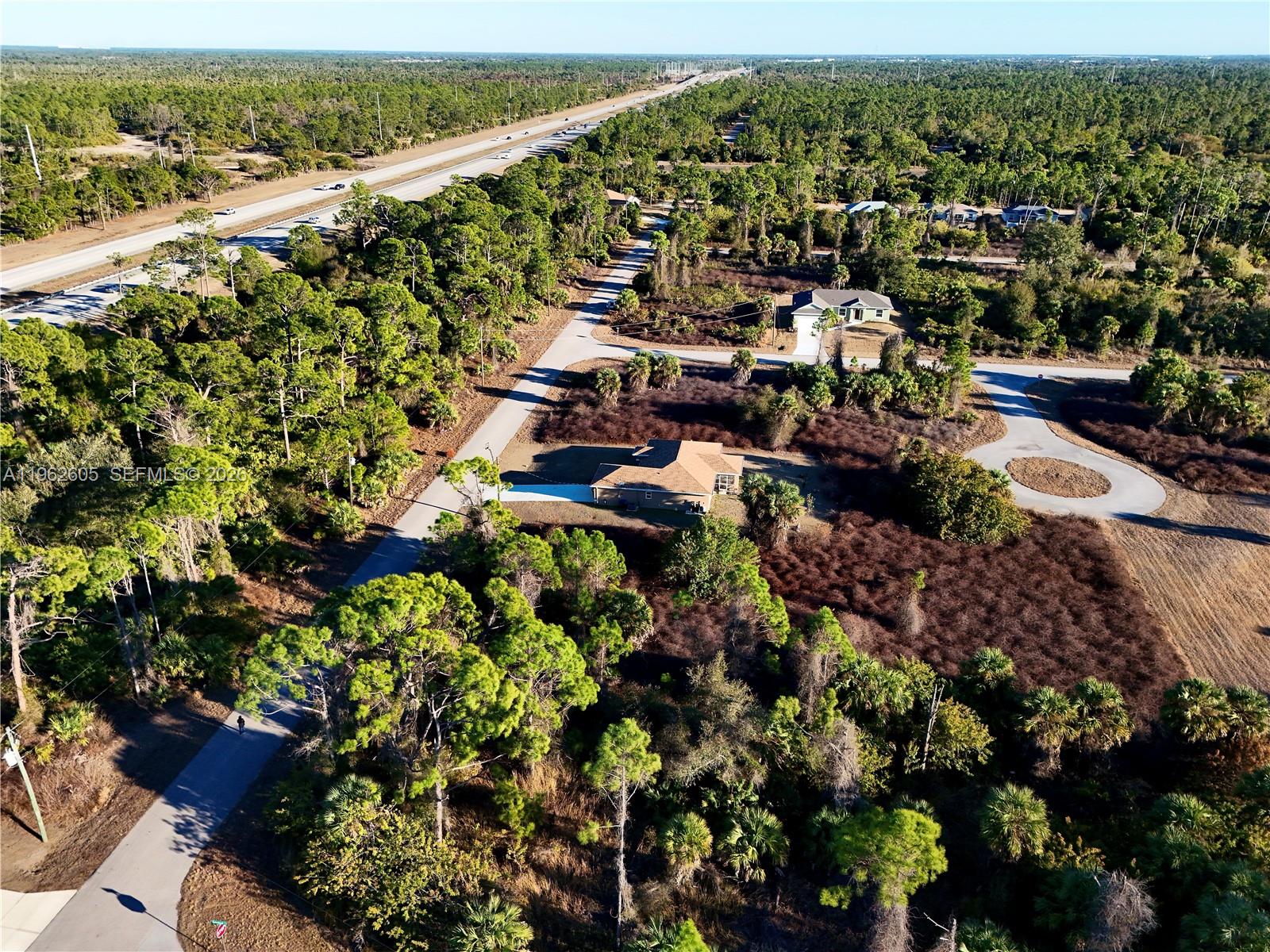 PORT CHARLOTTE - Land