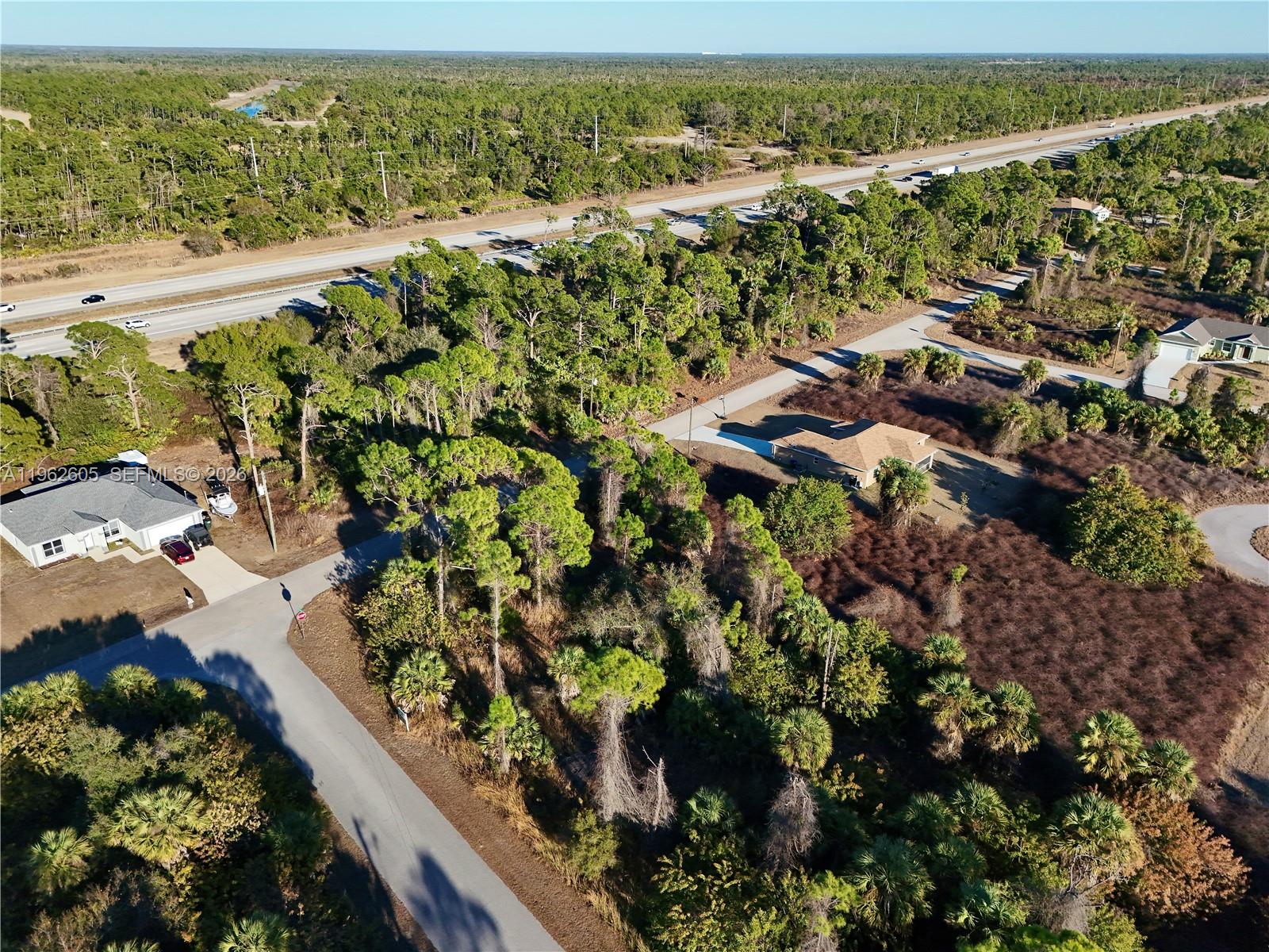 PORT CHARLOTTE - Land