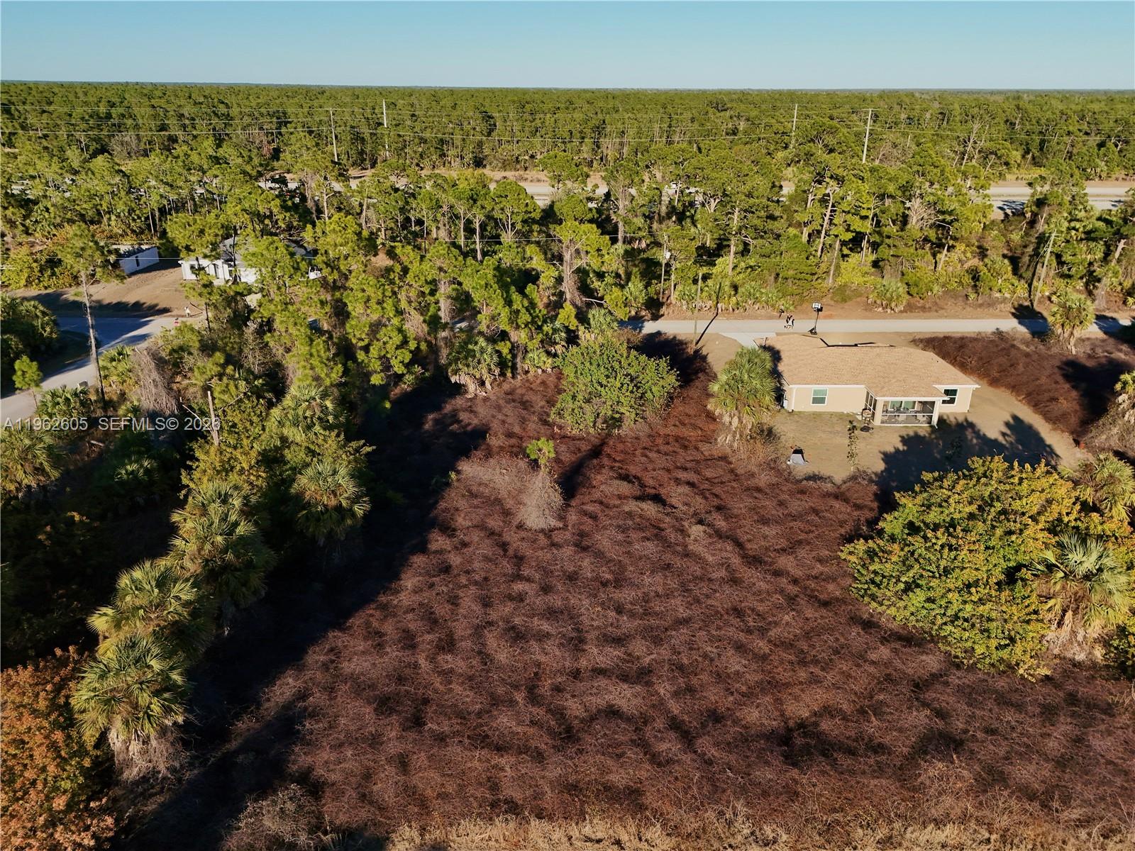 PORT CHARLOTTE - Land