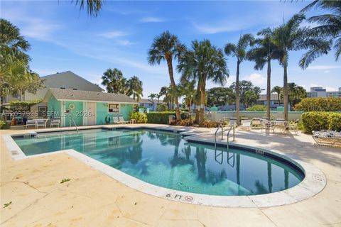 Tiny photo for Pompano Beach, FL 33062 (MLS # A12037996)