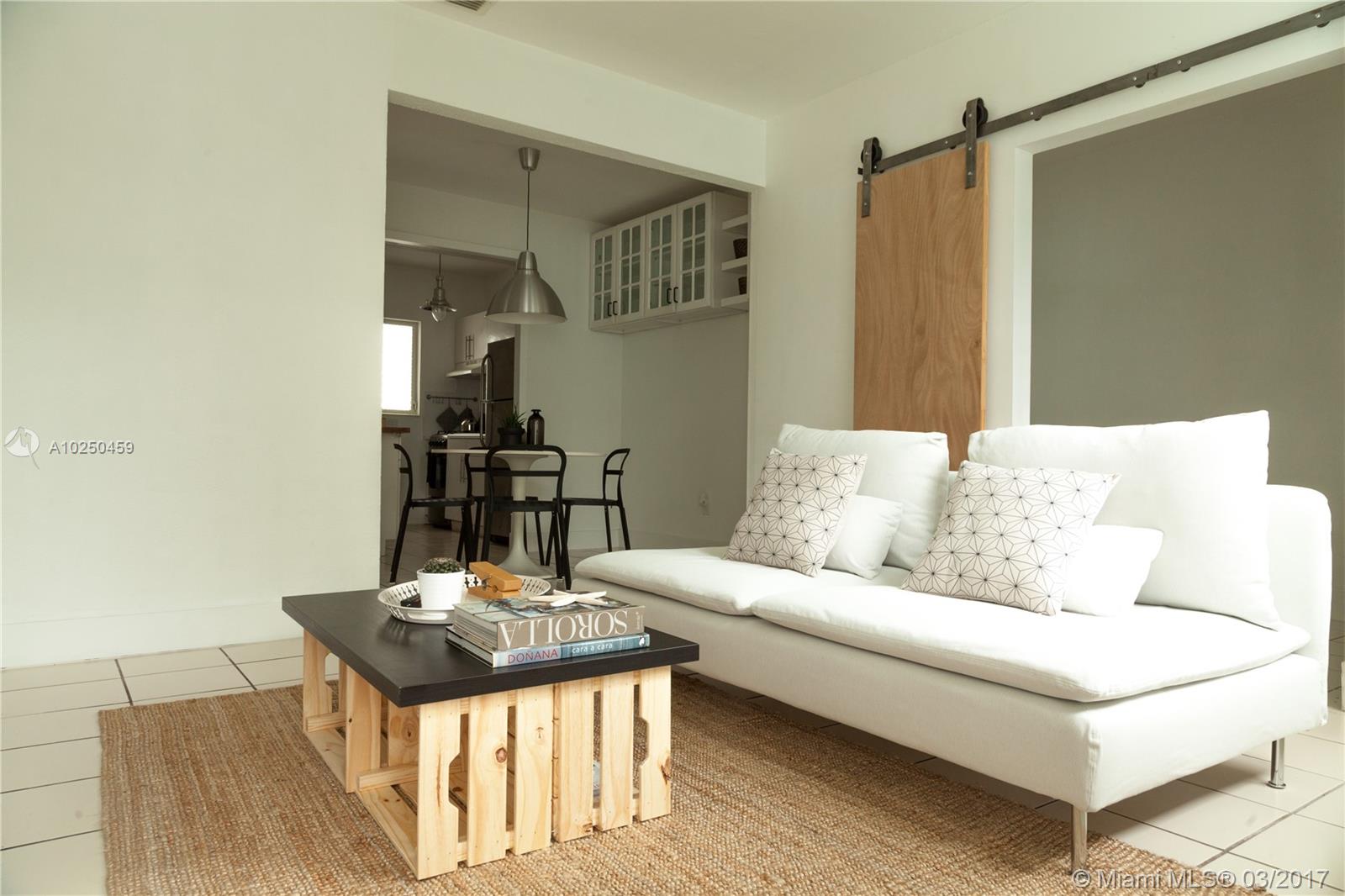 MARSEILLES DECO CONDO - Residential Lease