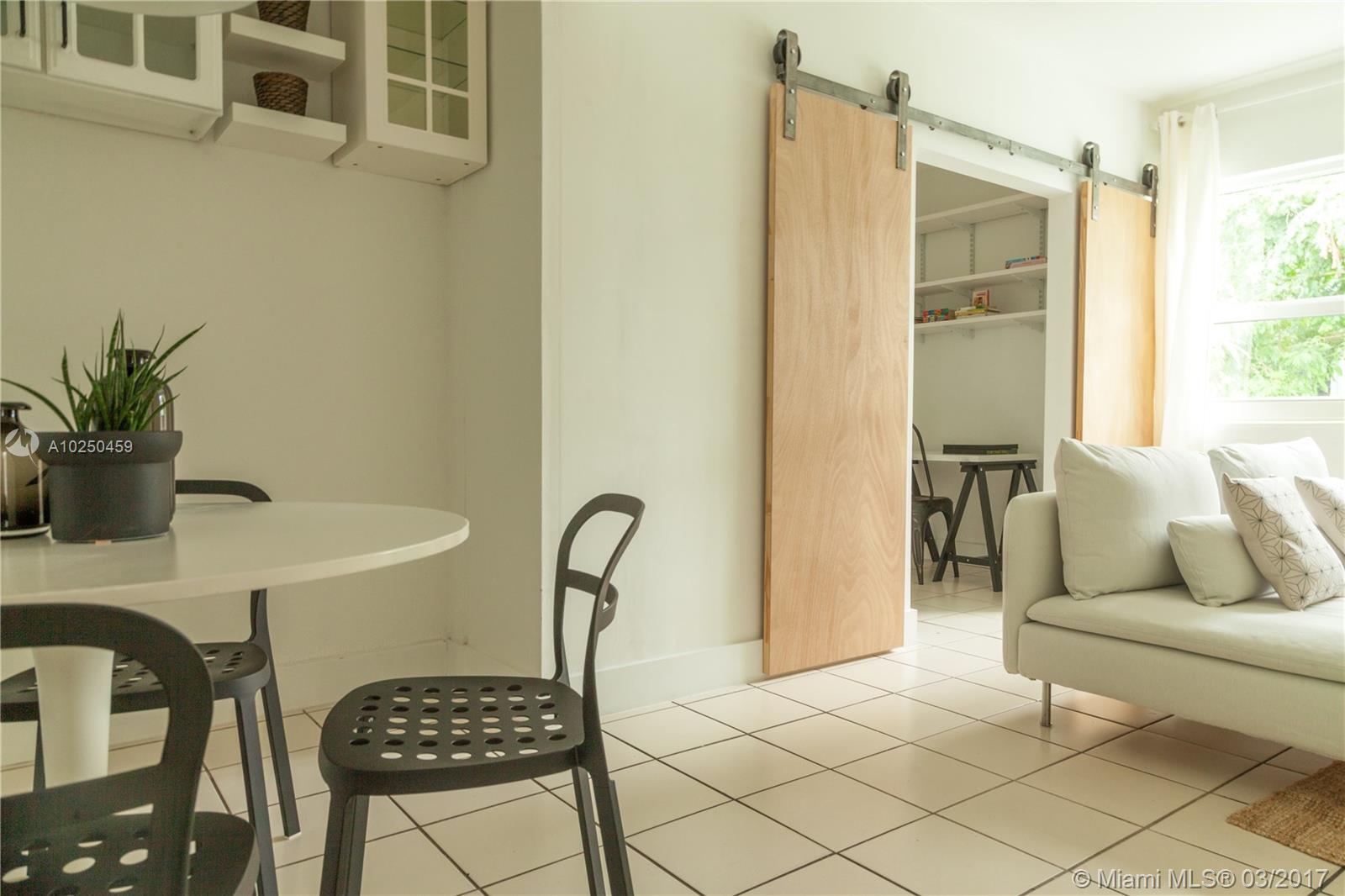 MARSEILLES DECO CONDO - Residential Lease