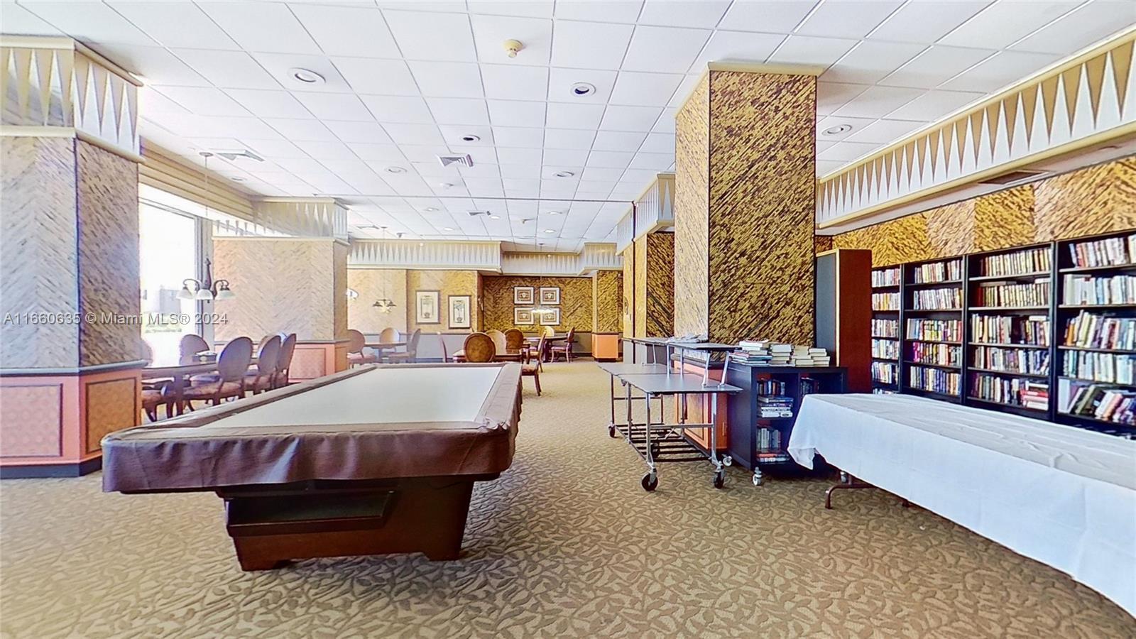 CRICKET CLUB CONDO - Residential