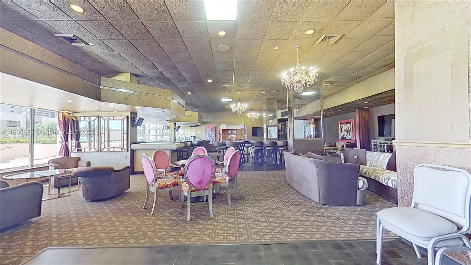 CRICKET CLUB CONDO - Residential