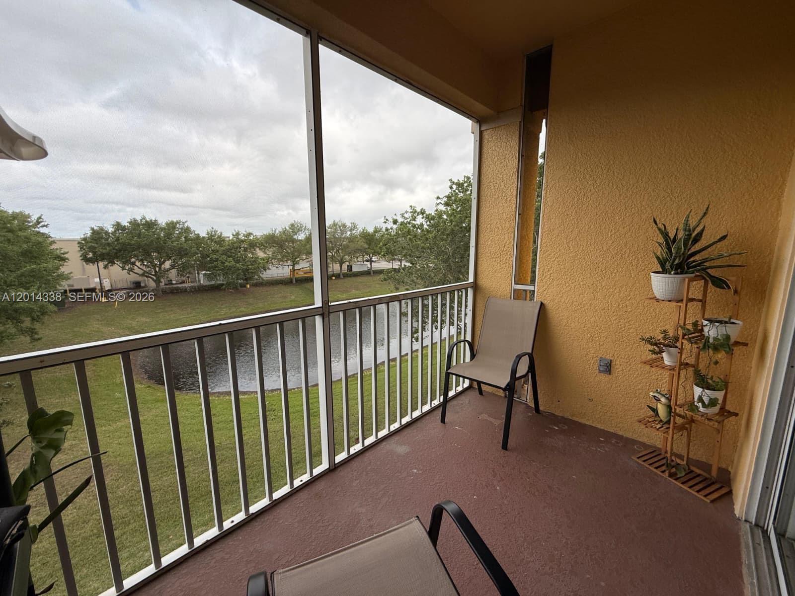 HORIZONS AT VISTA LAKES - Residential