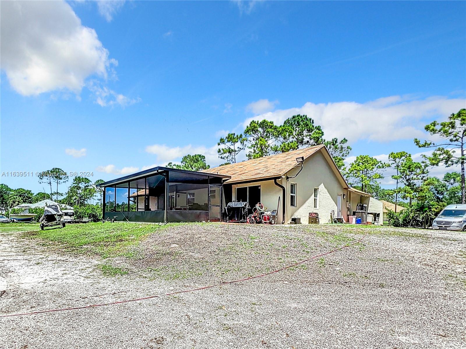 Photo 6 of 43 of 15552 N 75th Ln N house