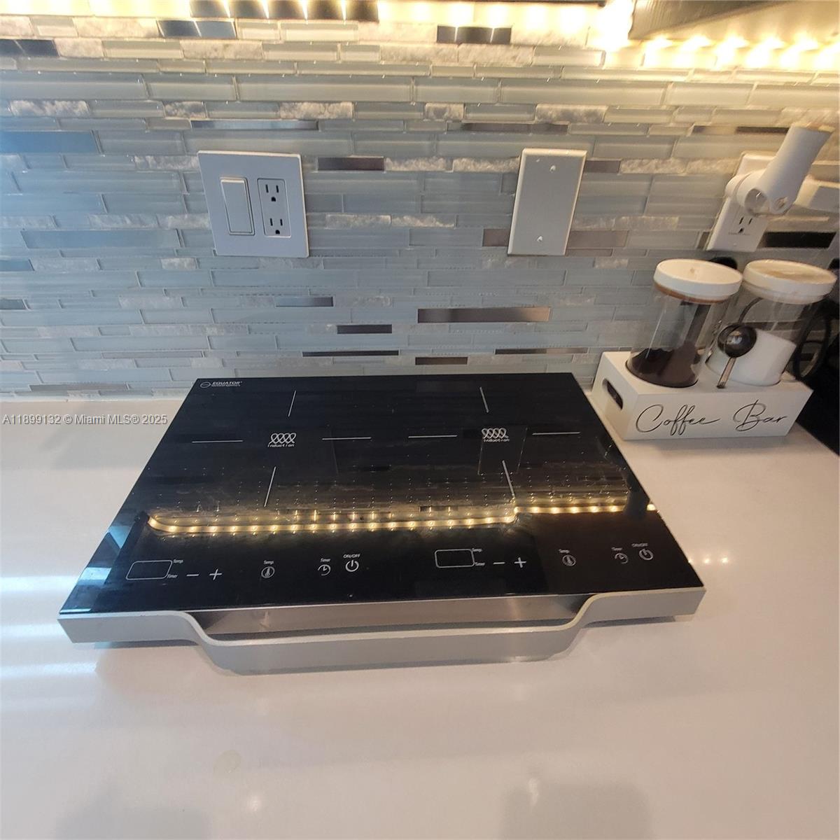 LANDMARK AT DORAL CENTRAL - Residential Lease