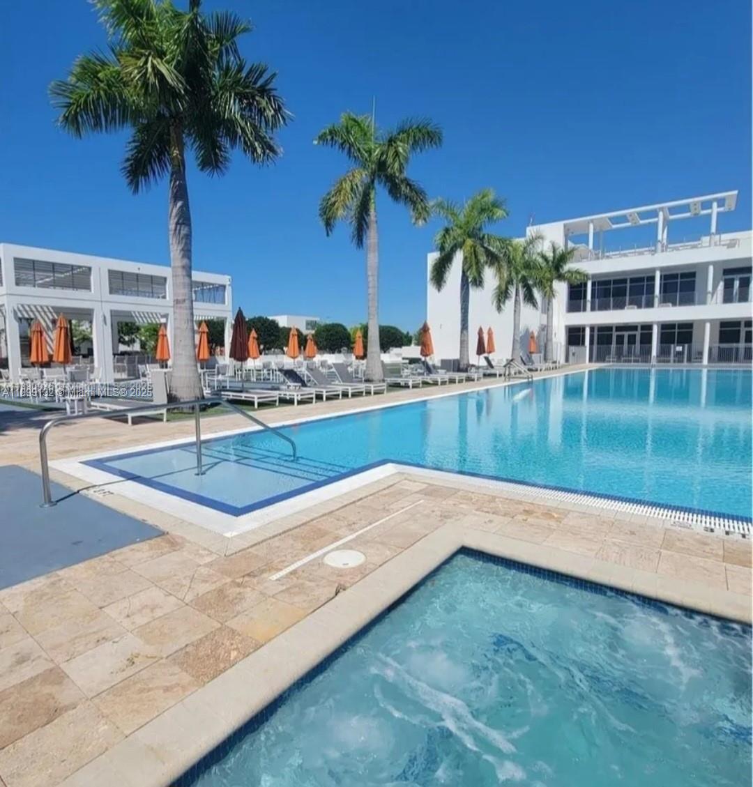 LANDMARK AT DORAL CENTRAL - Residential Lease