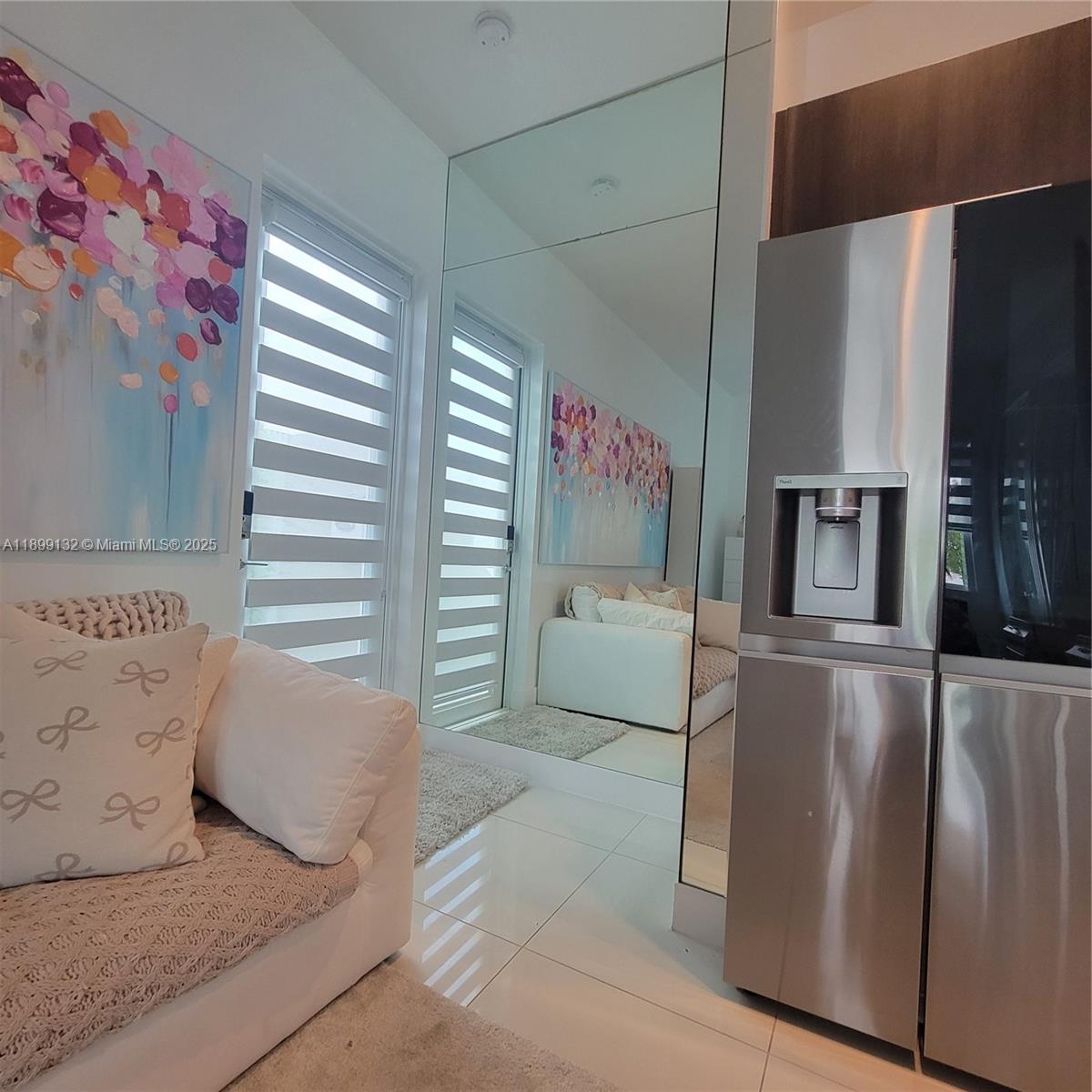 LANDMARK AT DORAL CENTRAL - Residential Lease