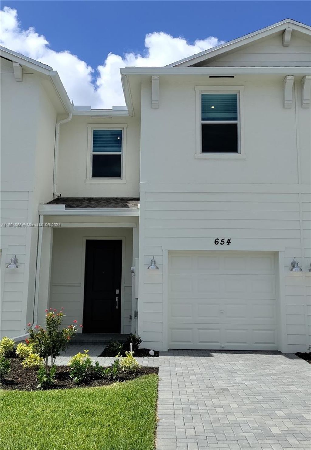 Photo of 654 SE Lake Falls St, Port Saint Lucie, FL 34984 (MLS # A11594868)