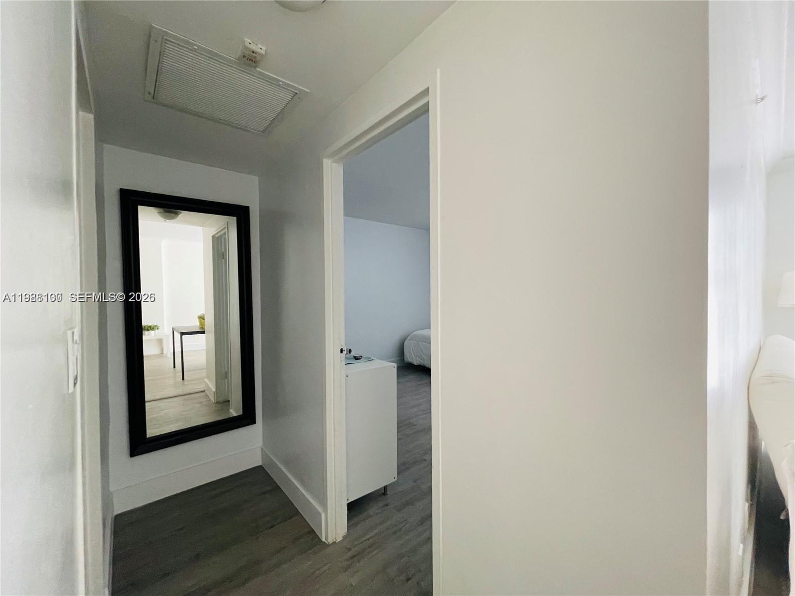 RESIDENCES ON HOLLYWOOD B - Residential