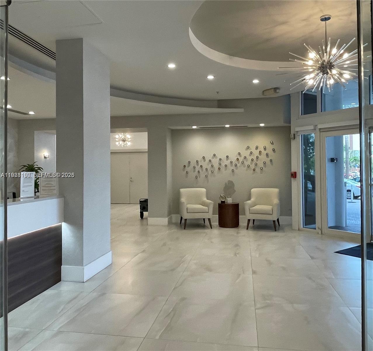 RESIDENCES ON HOLLYWOOD B - Residential