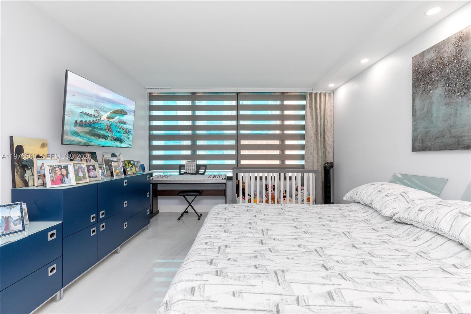 OLYMPUS CONDO PHASE - Residential