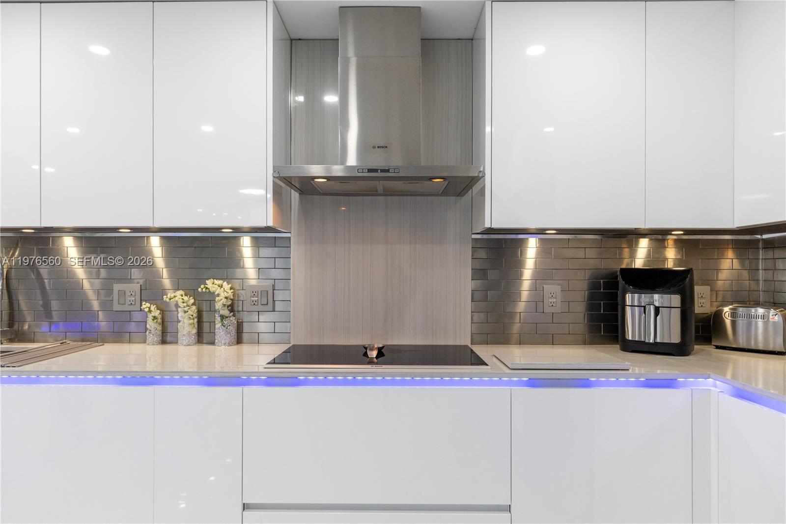 OLYMPUS CONDO PHASE - Residential