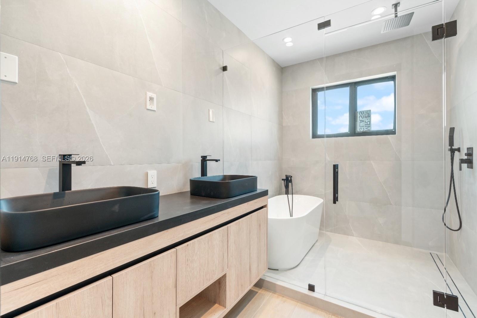 VICTORIA PARK - Residential