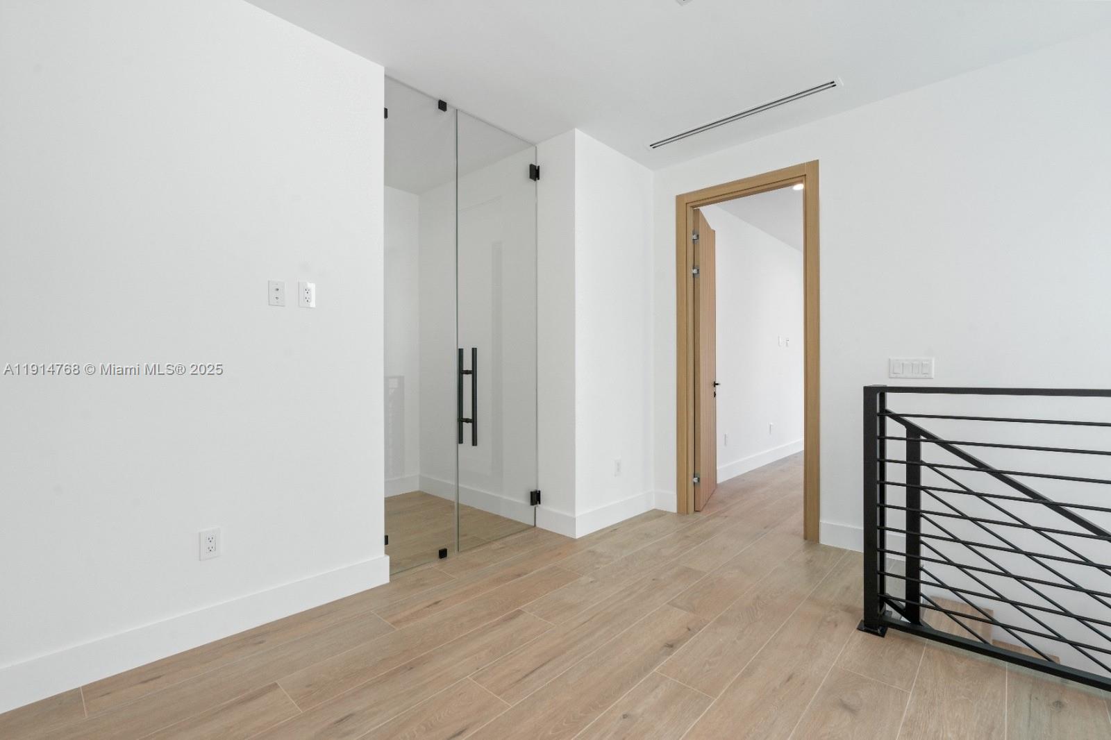 VICTORIA PARK - Residential