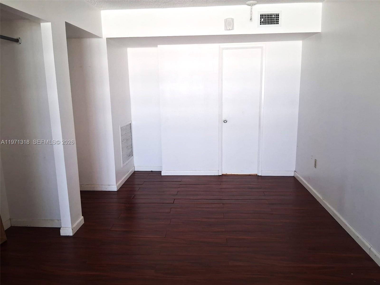 JADE WINDS GROUP - - Residential Lease