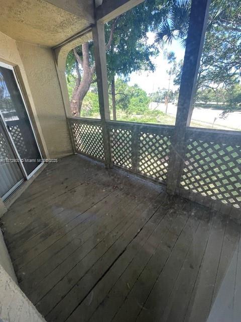 PALM LAKE CONDO - Residential Lease