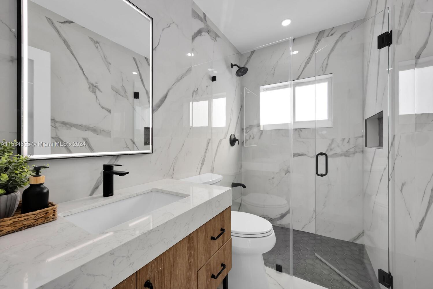 CORAL GABLES RIVIERA SEC - Residential