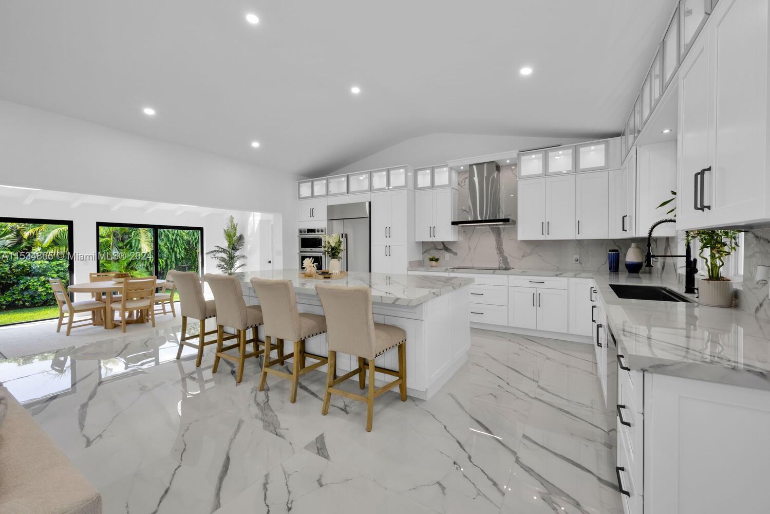 CORAL GABLES RIVIERA SEC - Residential