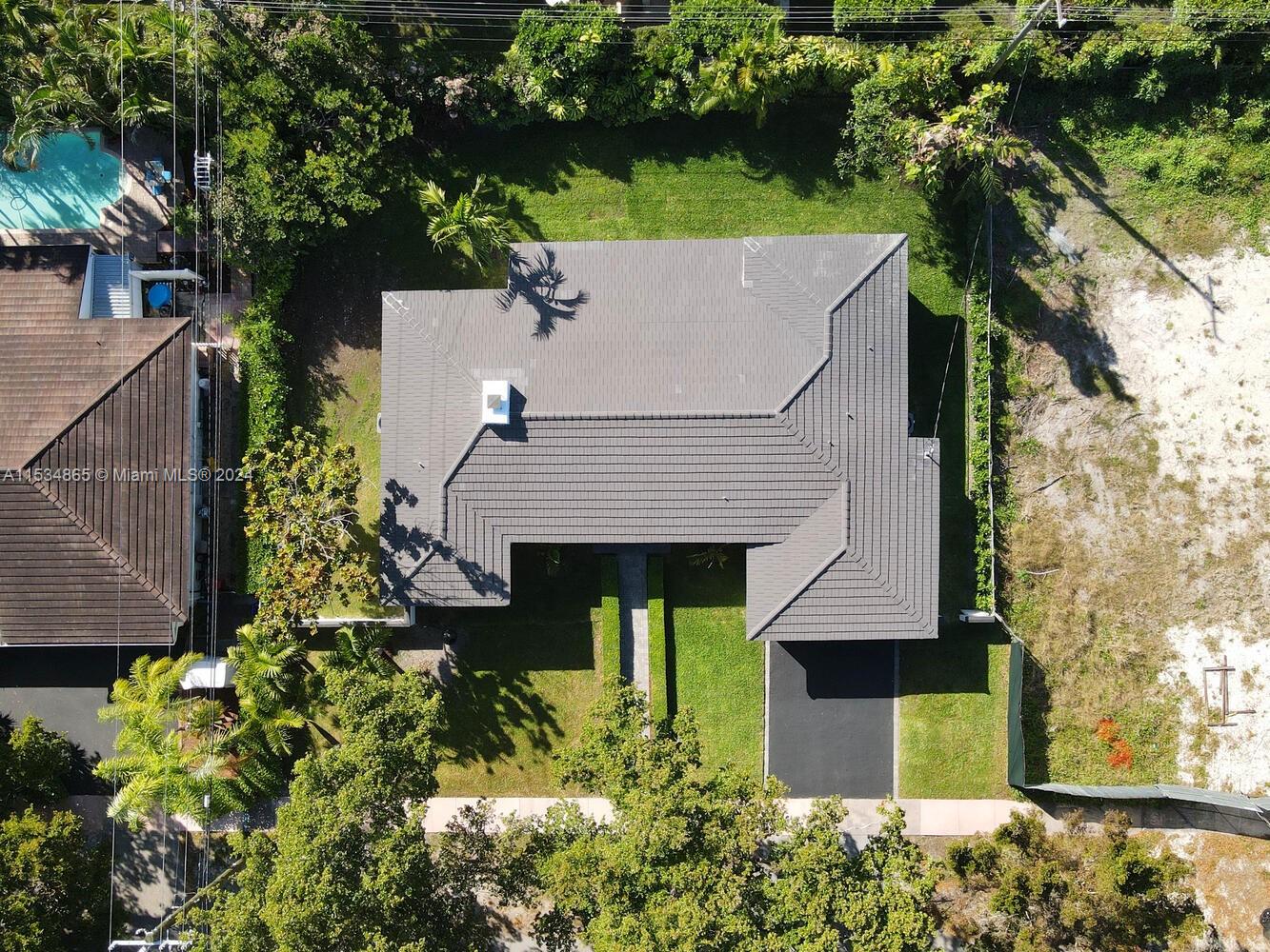 CORAL GABLES RIVIERA SEC - Residential