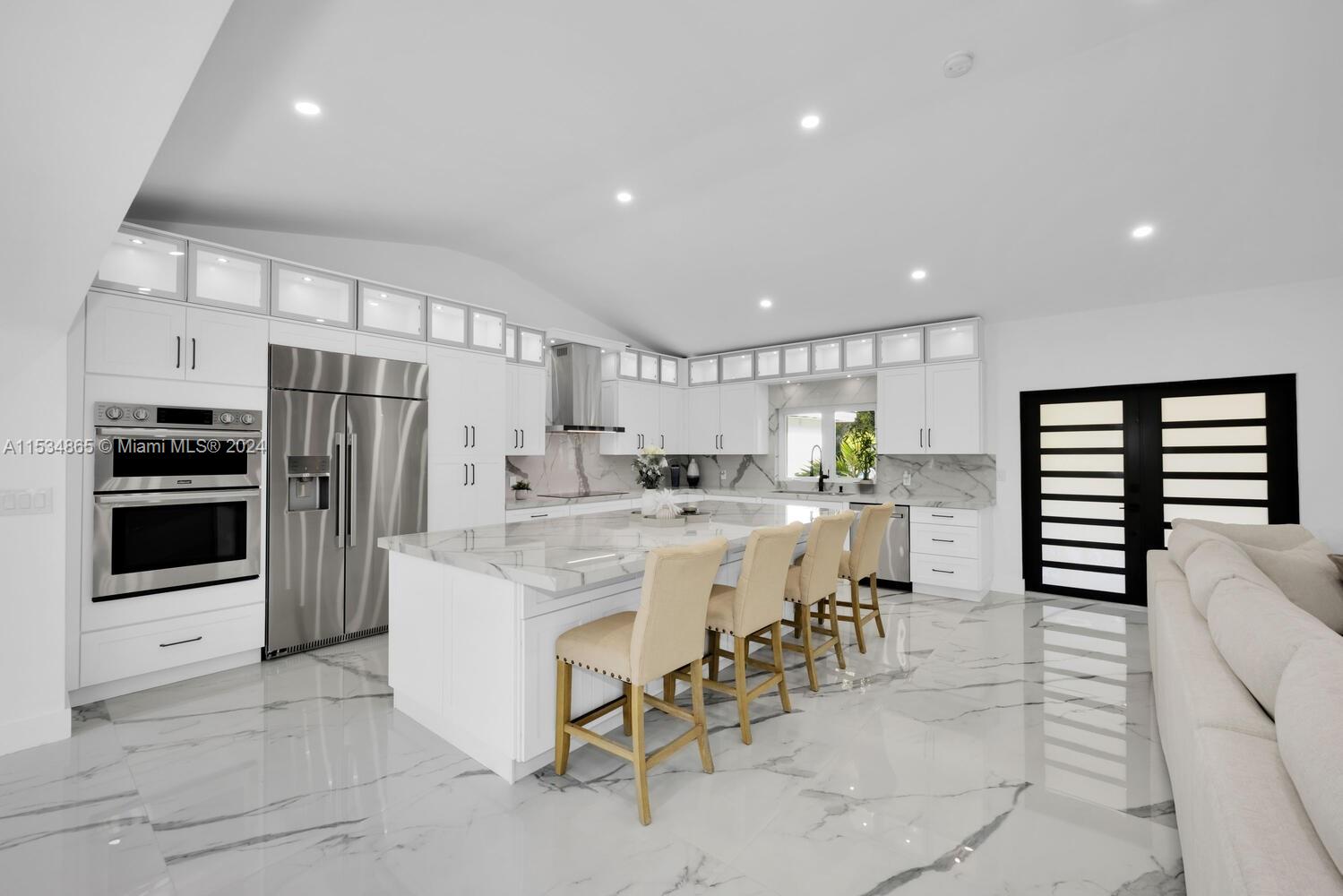 CORAL GABLES RIVIERA SEC - Residential