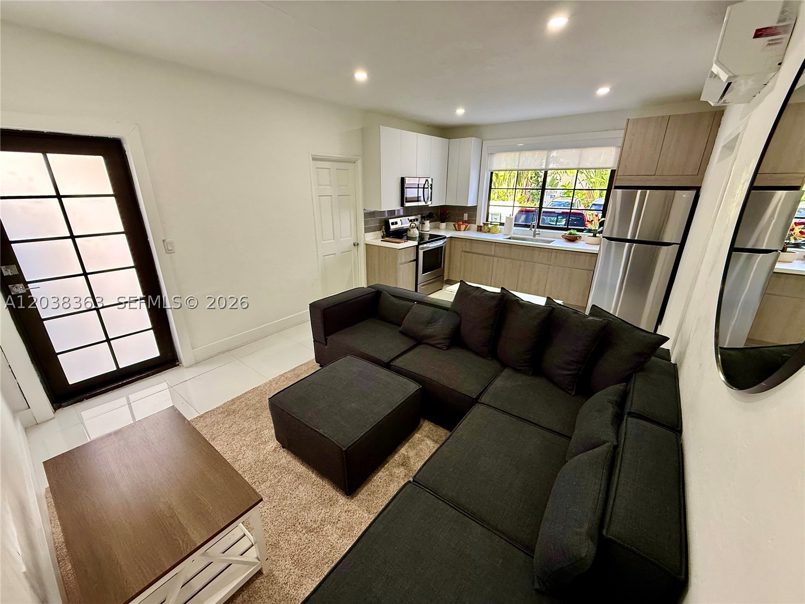 733 Michigan Ave 9