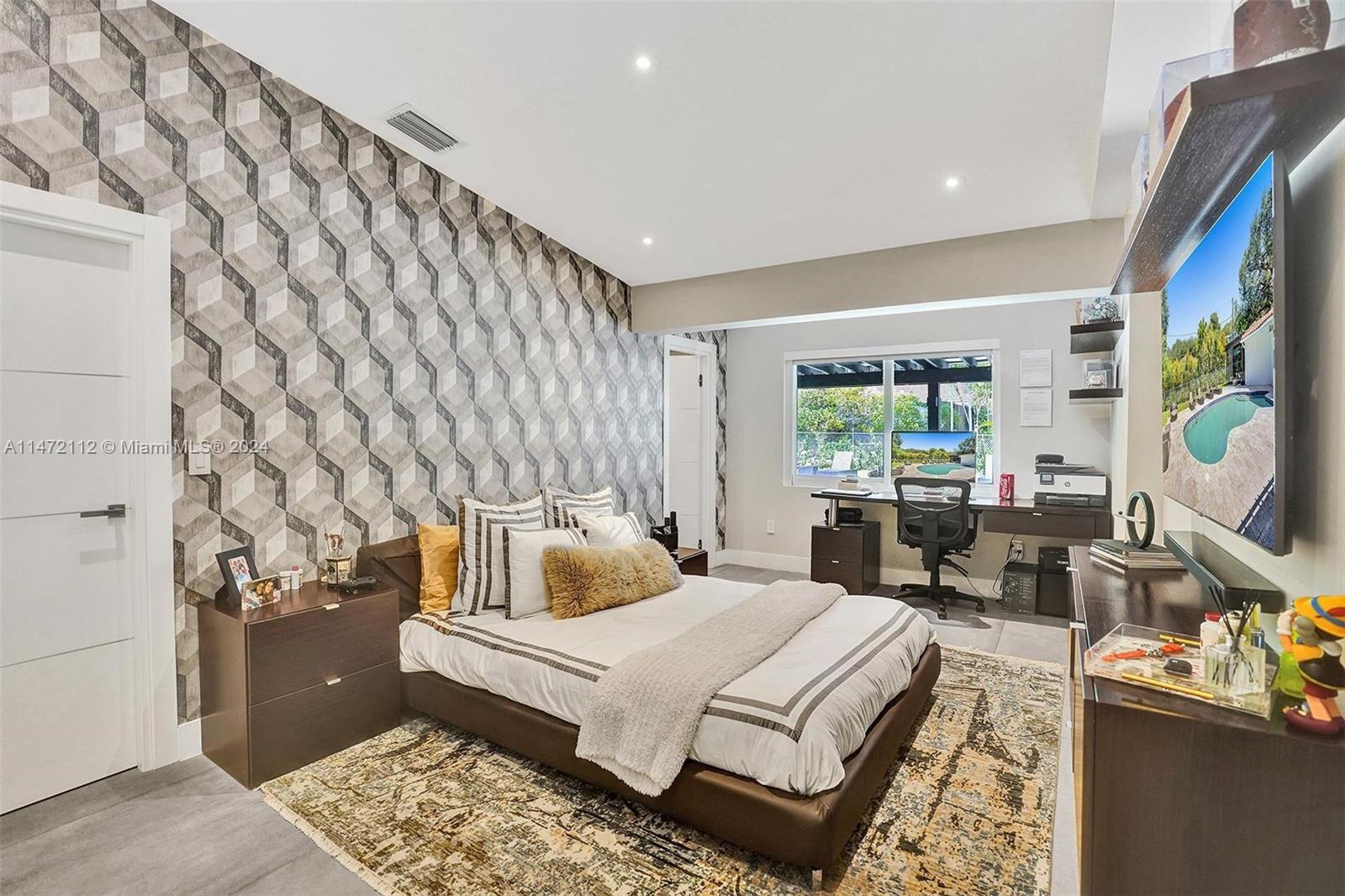 SKY LAKE ENCHANTED GARDEN - Residential