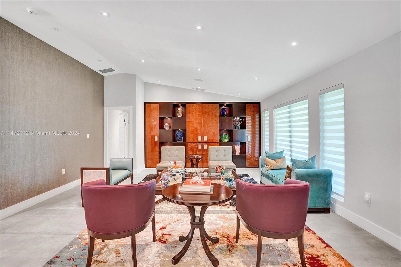 SKY LAKE ENCHANTED GARDEN - Residential