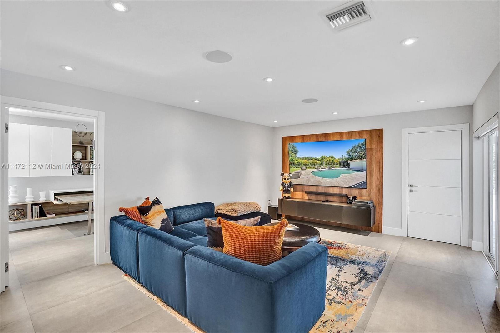 SKY LAKE ENCHANTED GARDEN - Residential