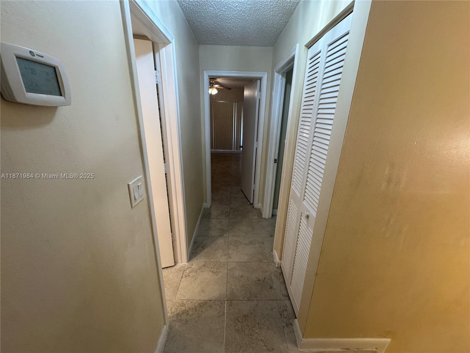 COURTS OF INVERRARY PHASE - Residential Lease