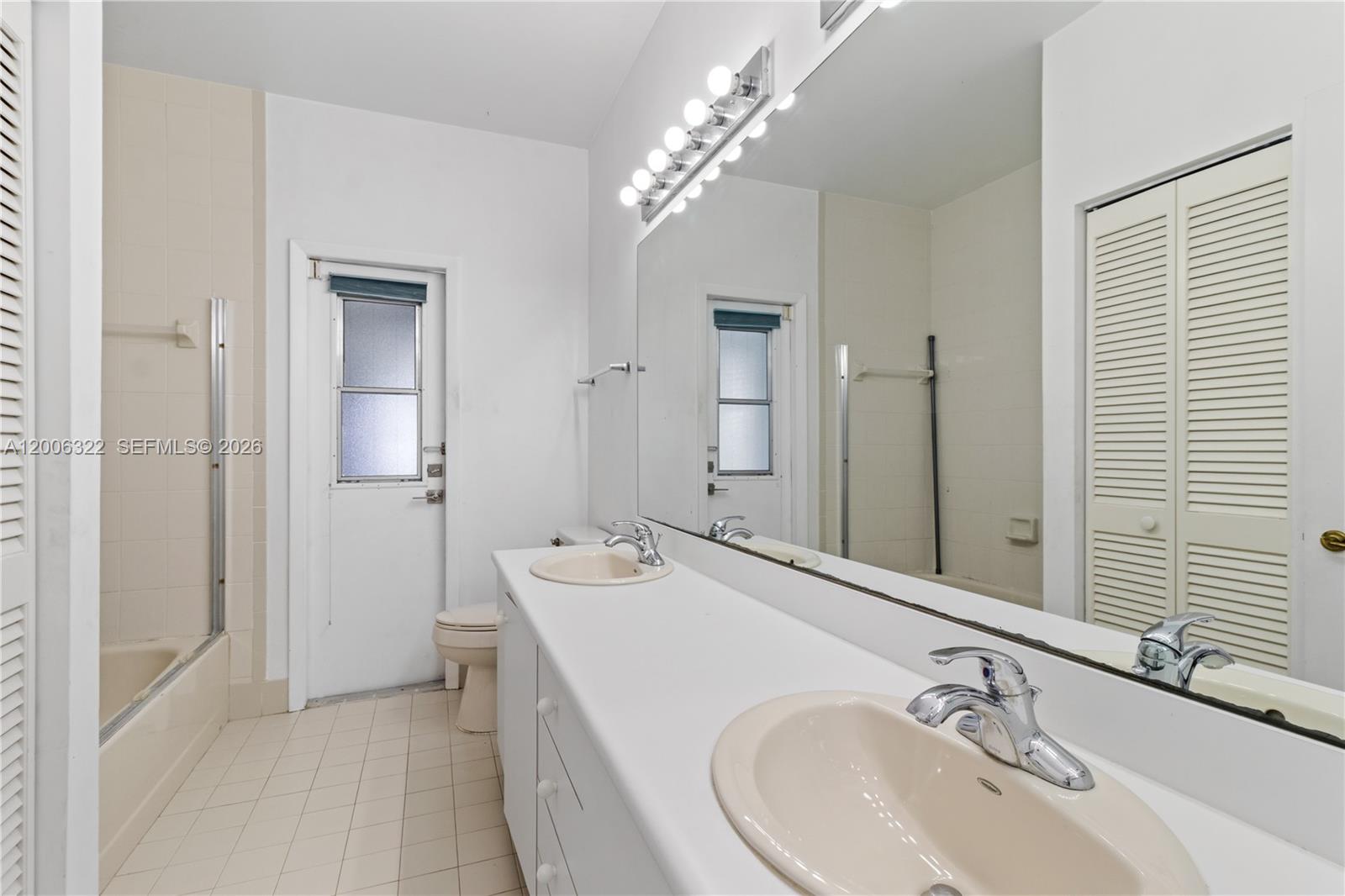 SILVER PALM CITY - Residential