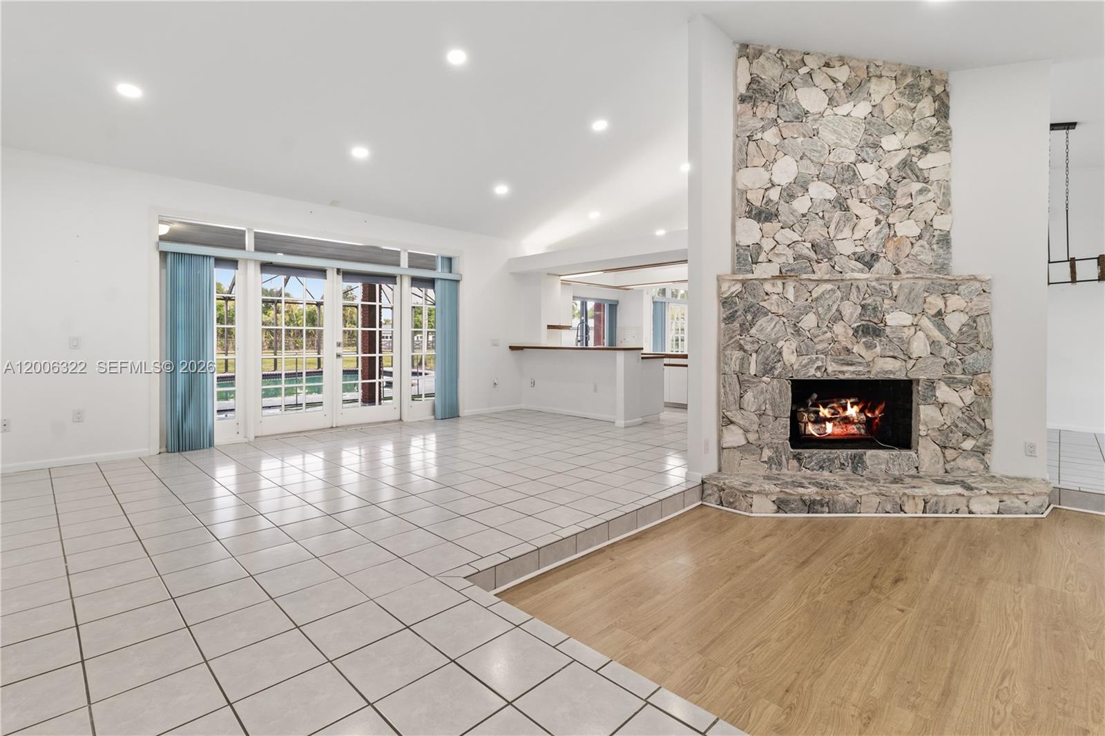 SILVER PALM CITY - Residential