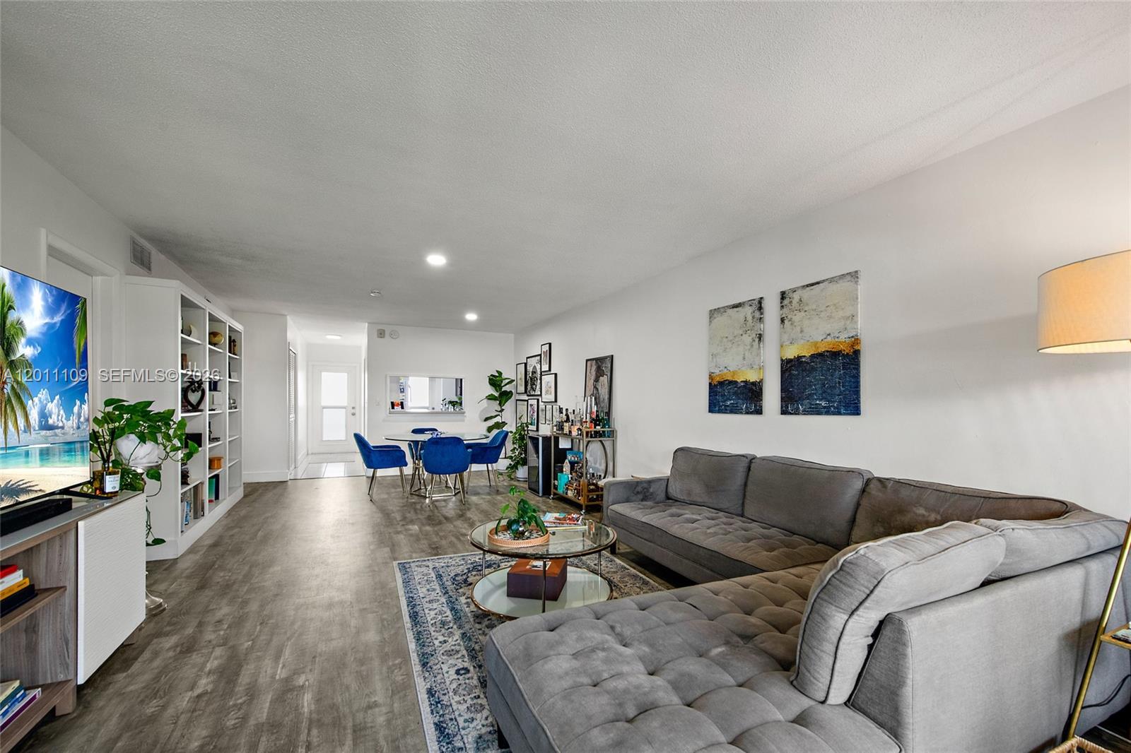 RIO NUEVO C CONDO - Residential