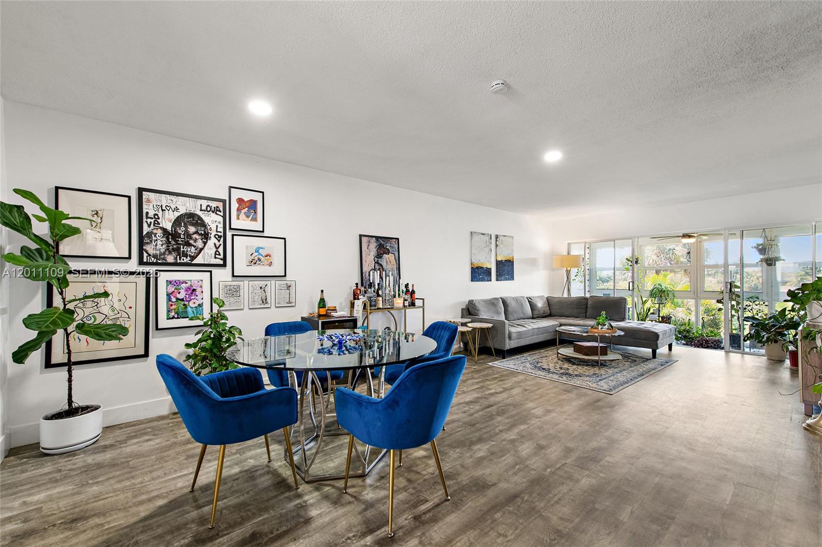 1100 SW 12th St 300