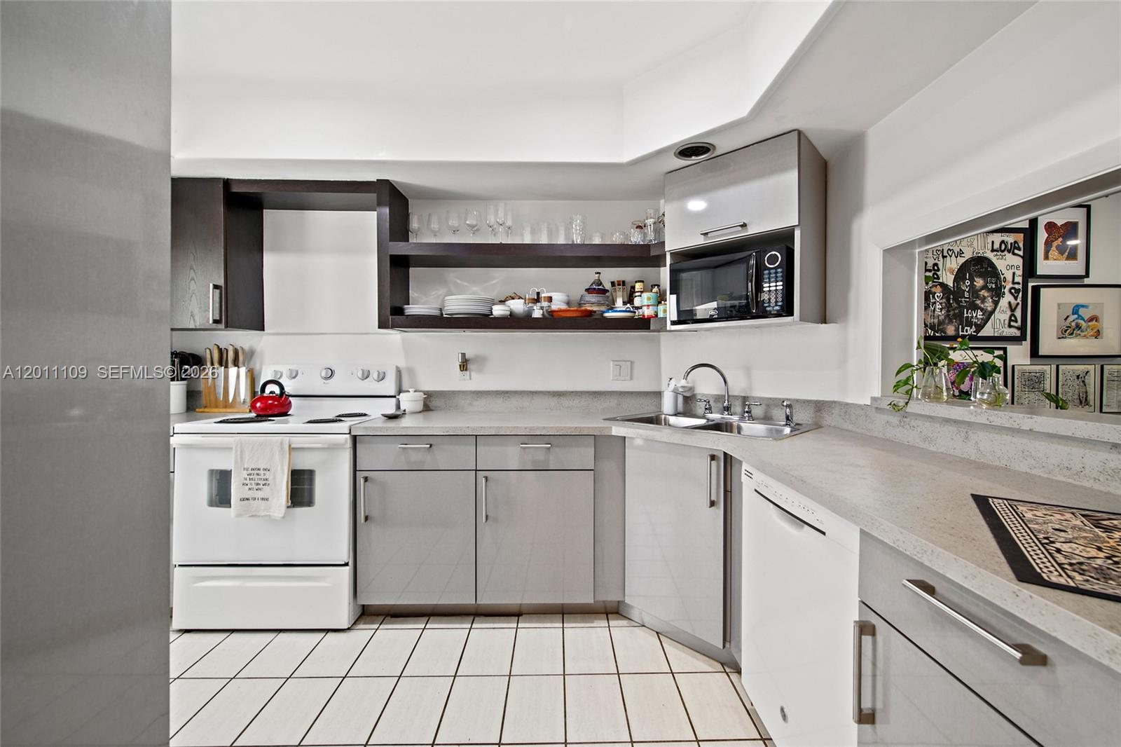 RIO NUEVO C CONDO - Residential