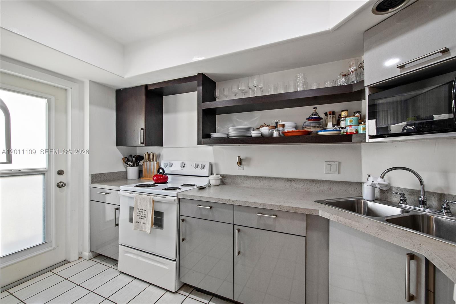 RIO NUEVO C CONDO - Residential