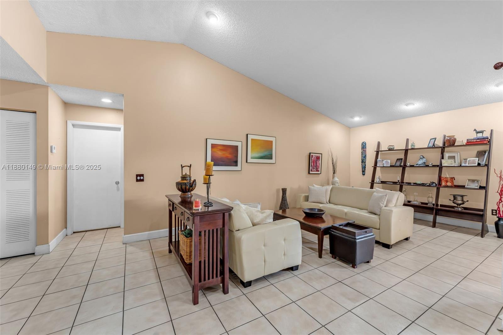 LAKES OF THE MEADOW SEC 2 - Residential