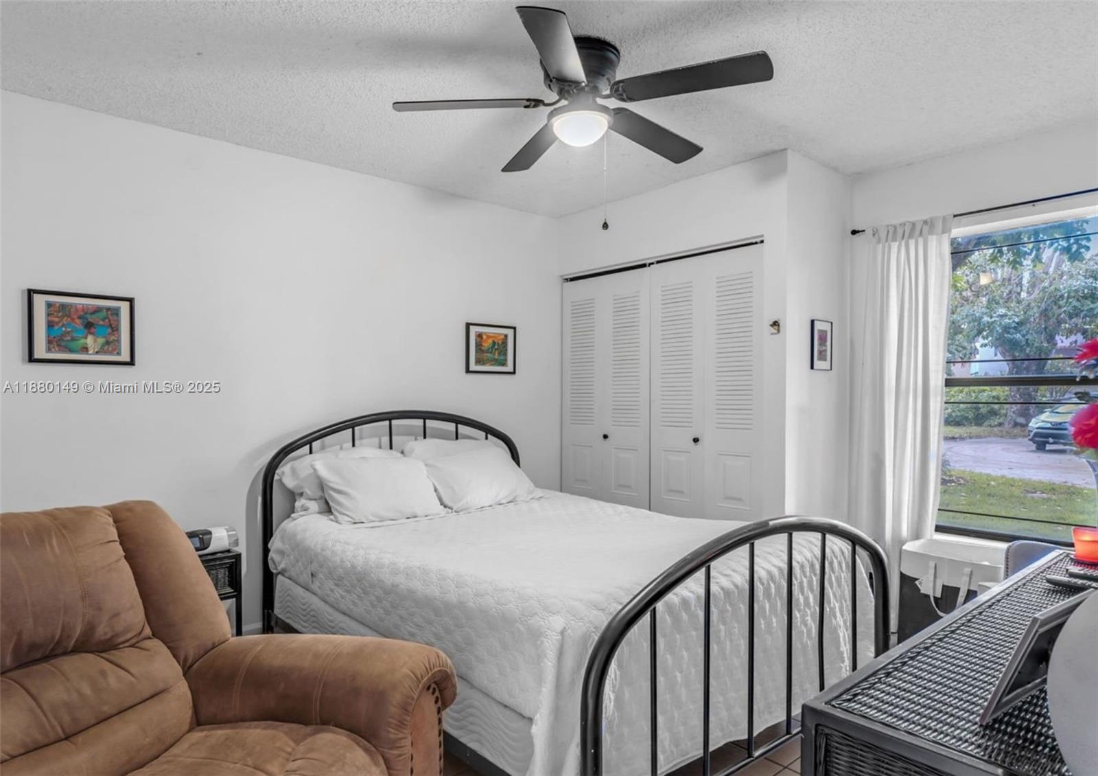 LAKES OF THE MEADOW SEC 2 - Residential