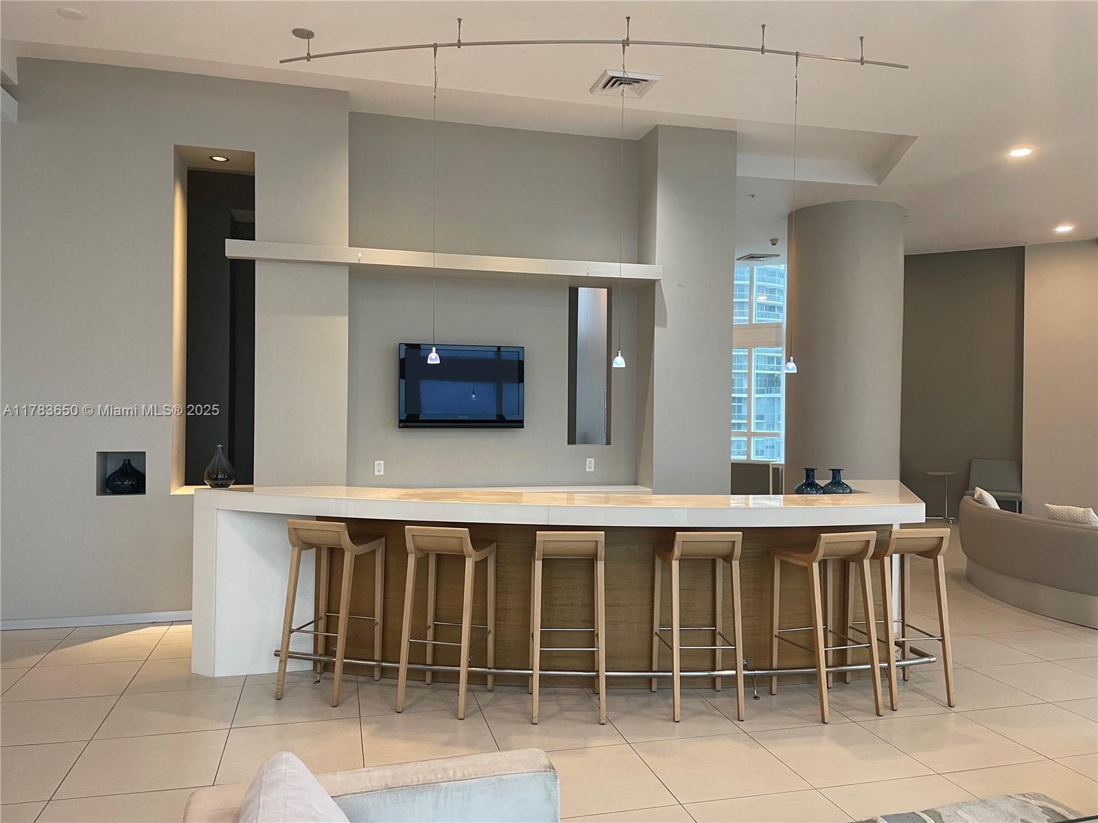 QUANTUM ON THE BAY CONDO - Residential