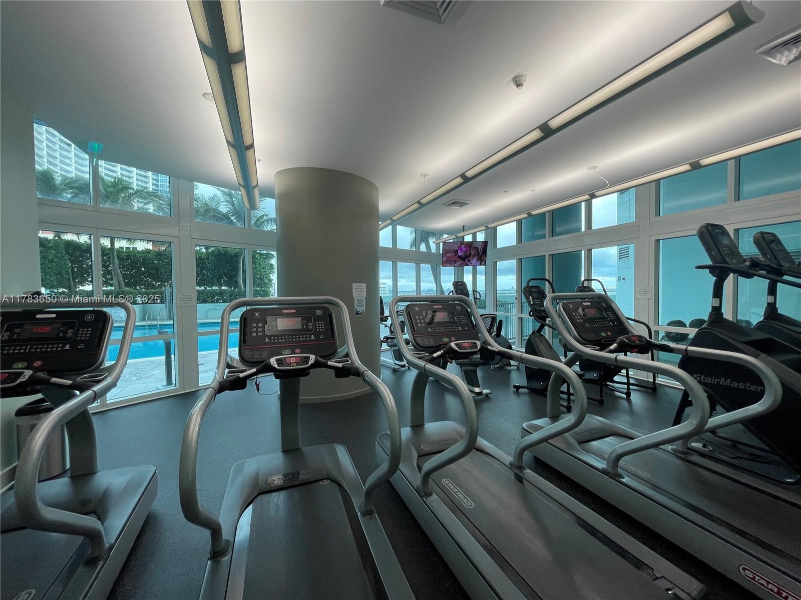 QUANTUM ON THE BAY CONDO - Residential