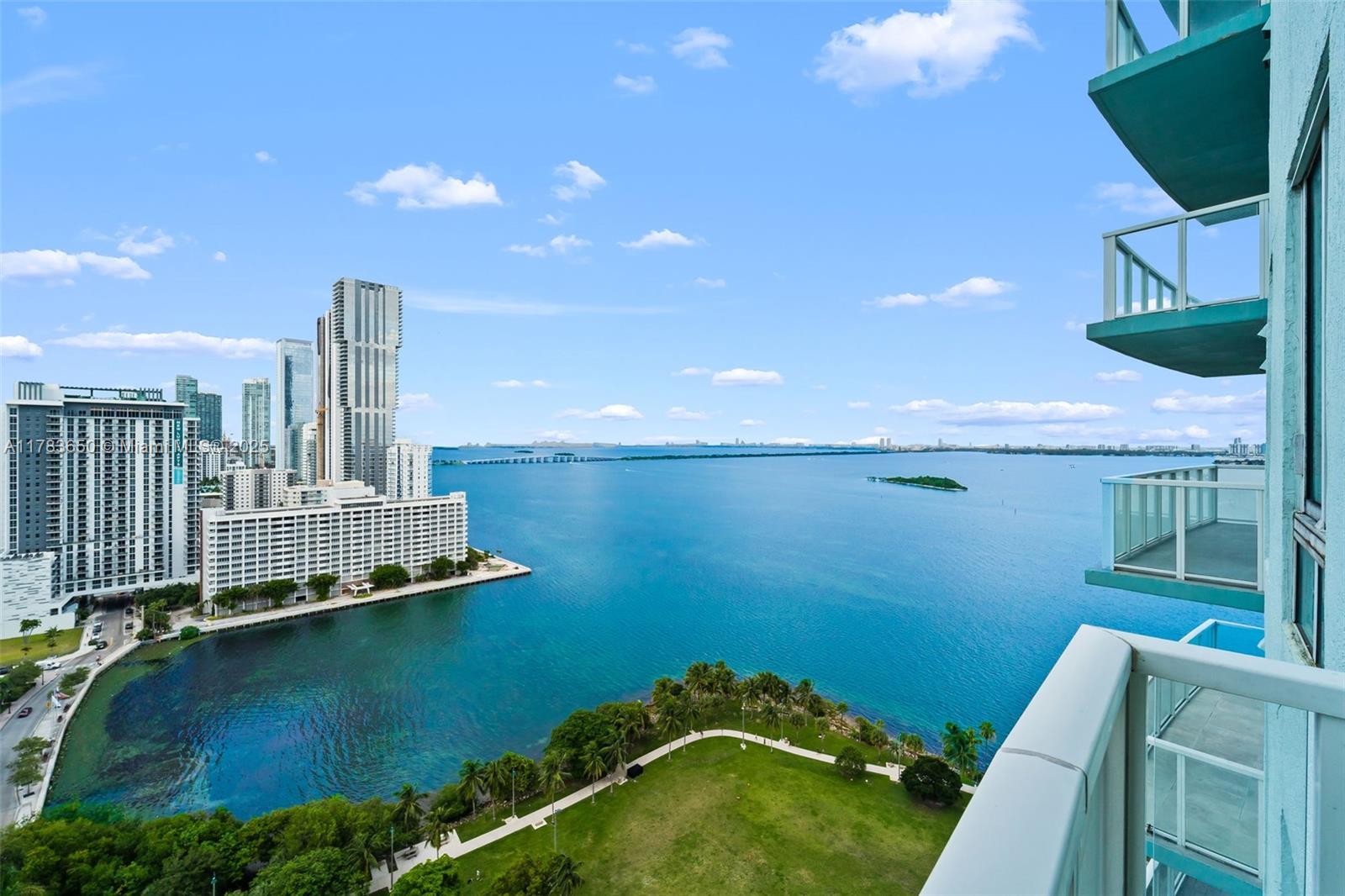 1900 N Bayshore Dr 2404