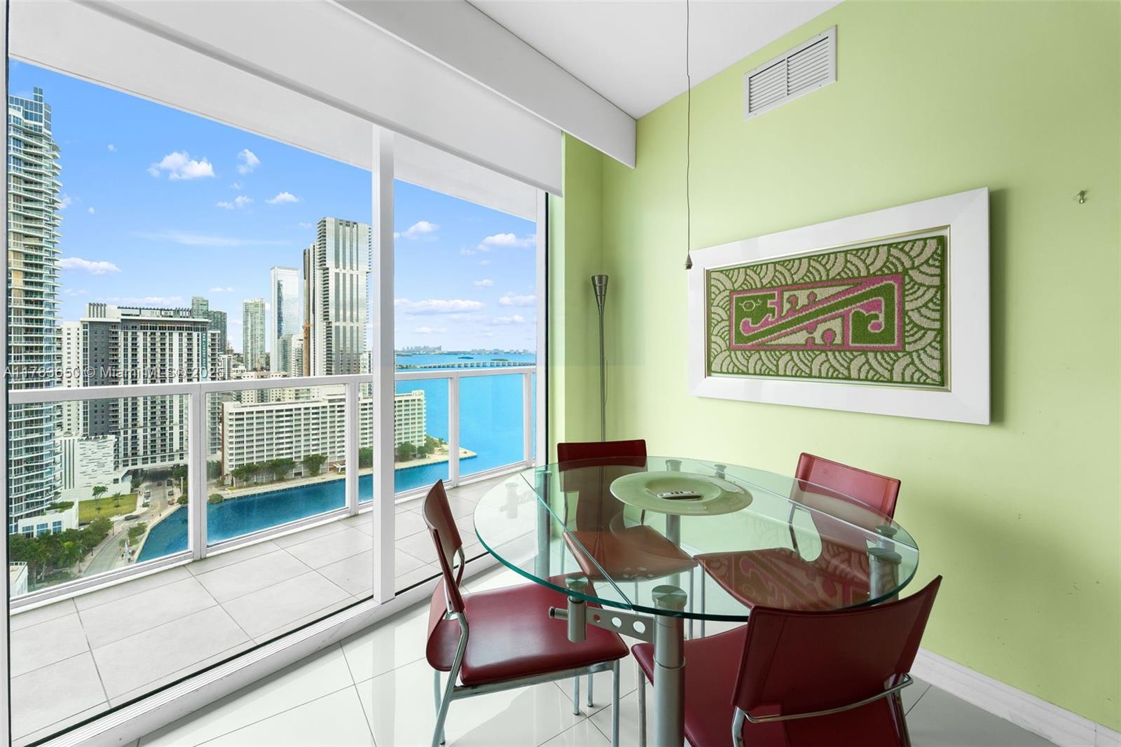 1900 N Bayshore Dr 2404