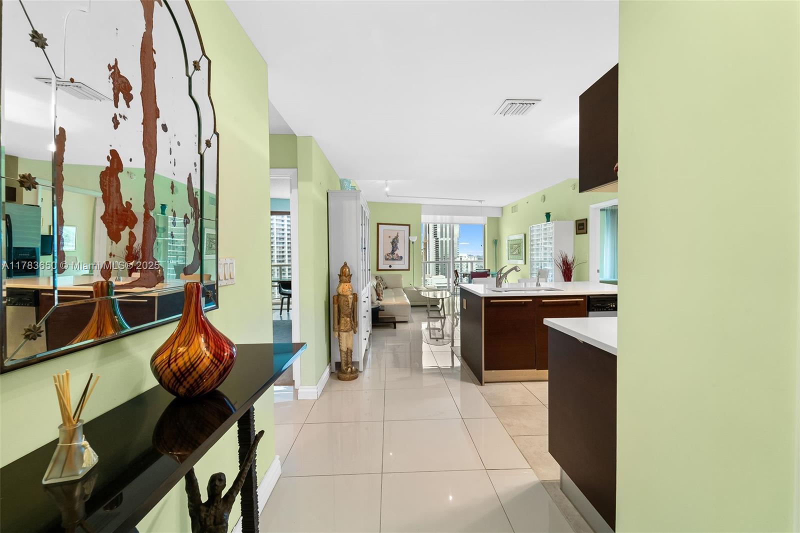 QUANTUM ON THE BAY CONDO - Residential