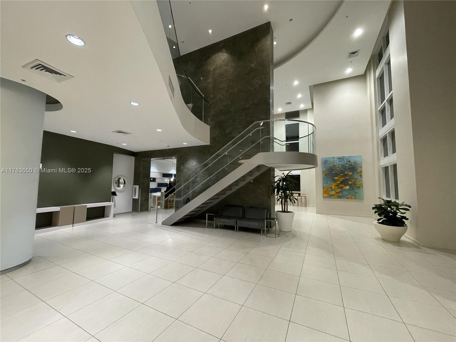 QUANTUM ON THE BAY CONDO - Residential