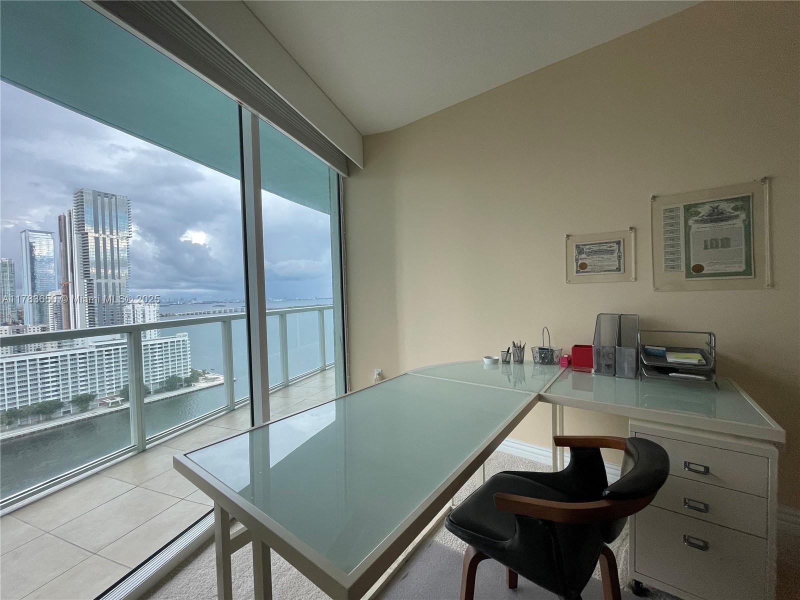 QUANTUM ON THE BAY CONDO - Residential