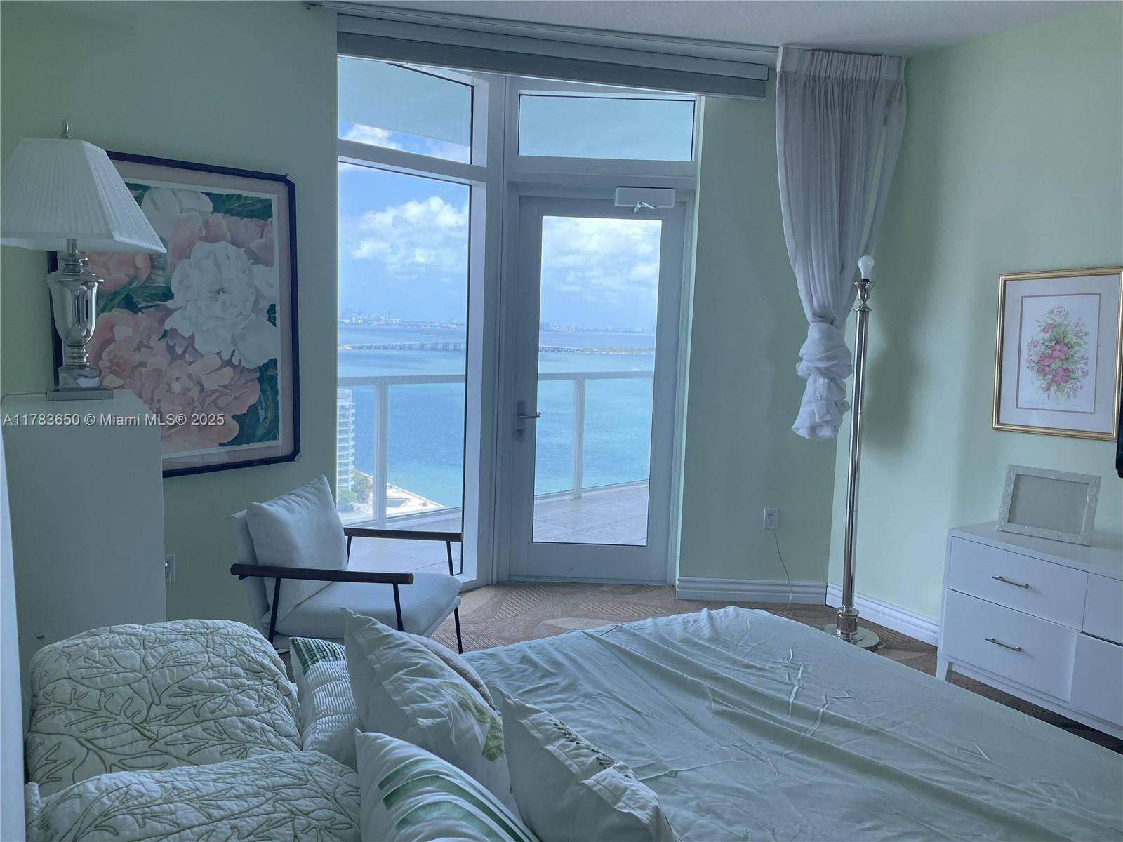 QUANTUM ON THE BAY CONDO - Residential